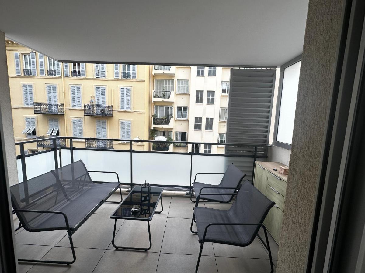 Superbe Appartement Terrasse 2P A 5 Min A Pied Du Vieux Nice, Du Port Et Du Tram Extérieur photo